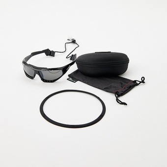 Спортивные очки LiP Surge / Gloss Black - Black / PC Polarized / Levanté Series Chroma Smoke