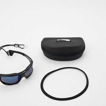 Спортивные очки LiP Typhoon / Gloss Black - Black / Zeiss / PA Polarized / Gun Blue