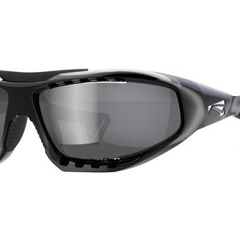 Спортивные очки LiP Surge / Gloss Black - Black / PC Polarized / Levanté Series Chroma Smoke